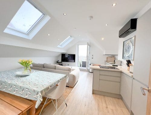 14 Porthole Apartment