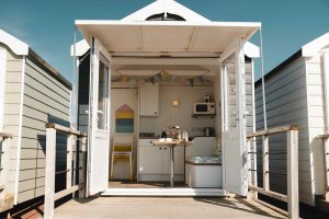 Beach-Hut-Afternoon-Tea