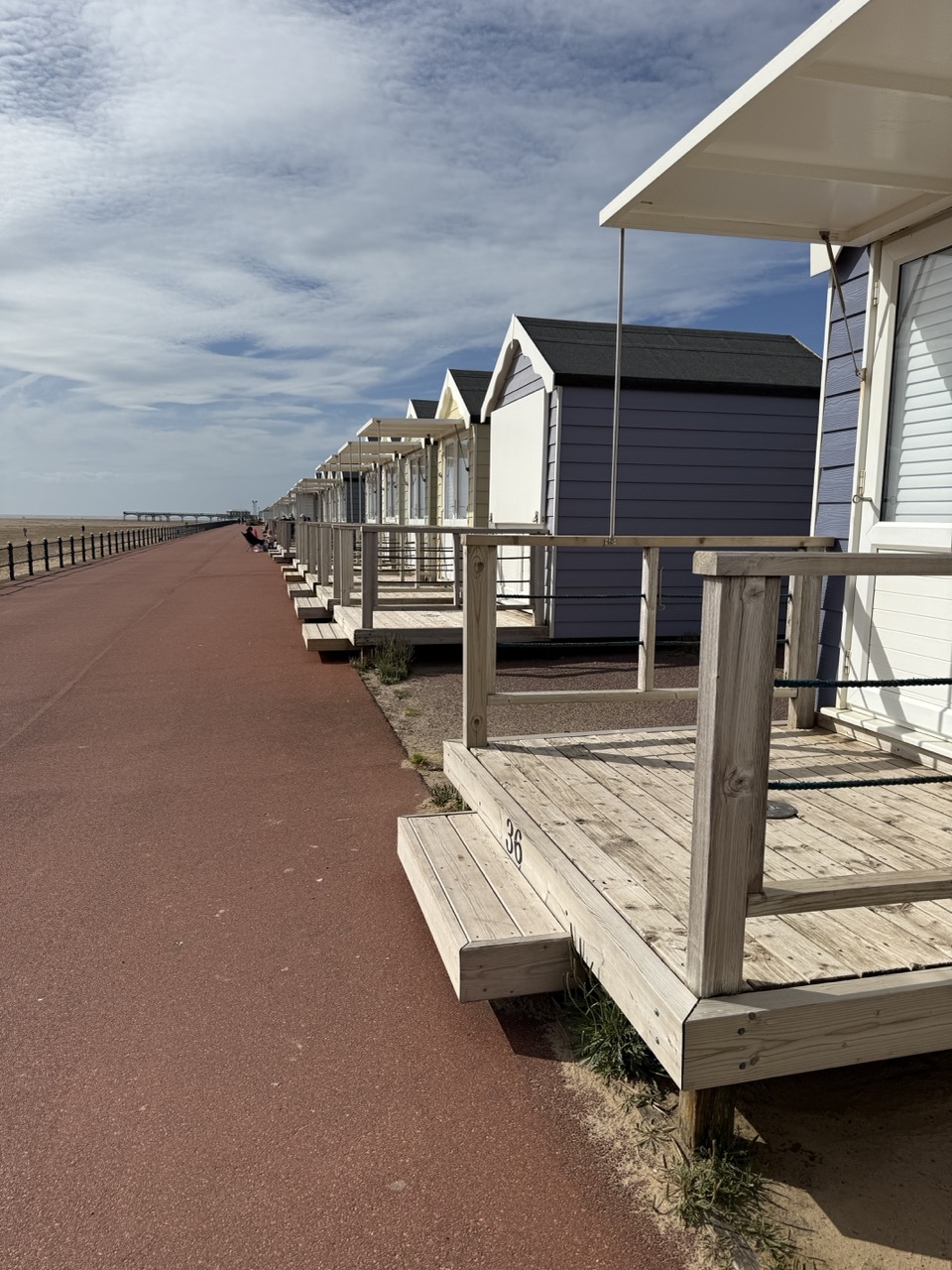 HUT36 - Front View with Promenade