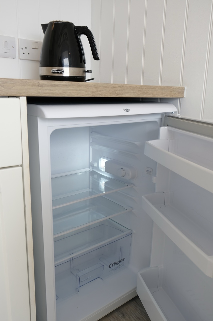 HUT36 - New Fridge