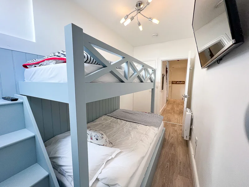 Bunk bedroom in Sandpipers Apartment