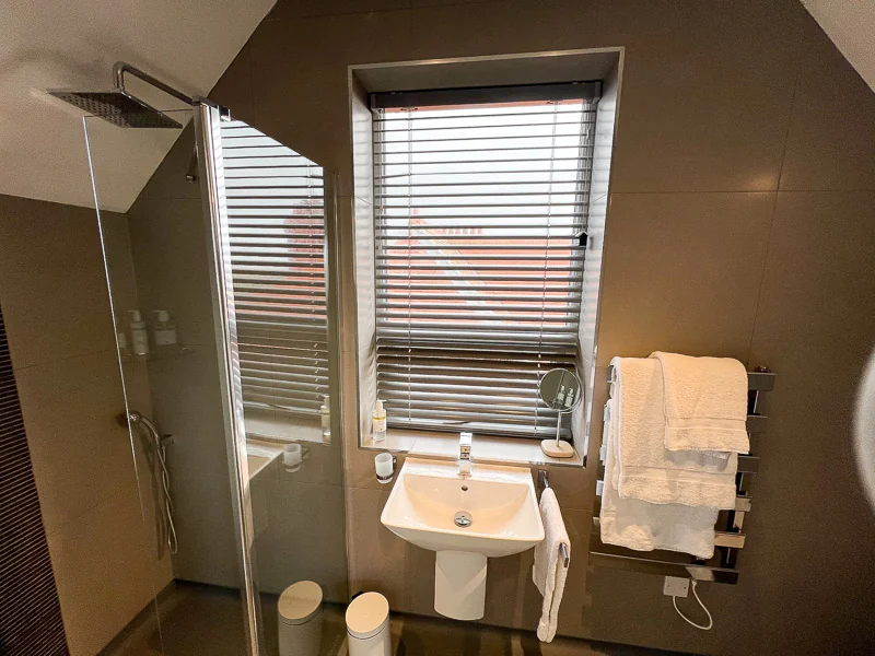 Washroom in Sandpipers Apartment