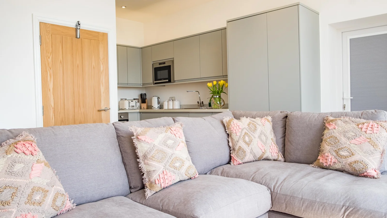 Samphire Apartment living room and kitchen