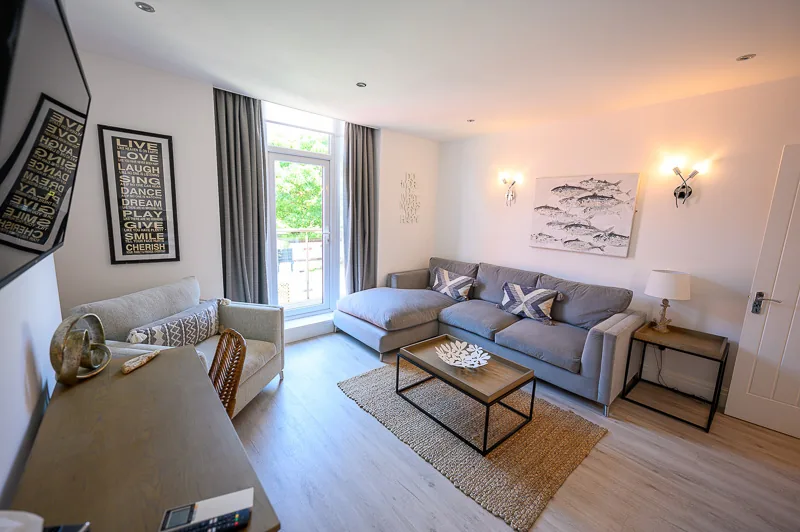 Explore Driftwood Apartment — Driftwood Apartment interior