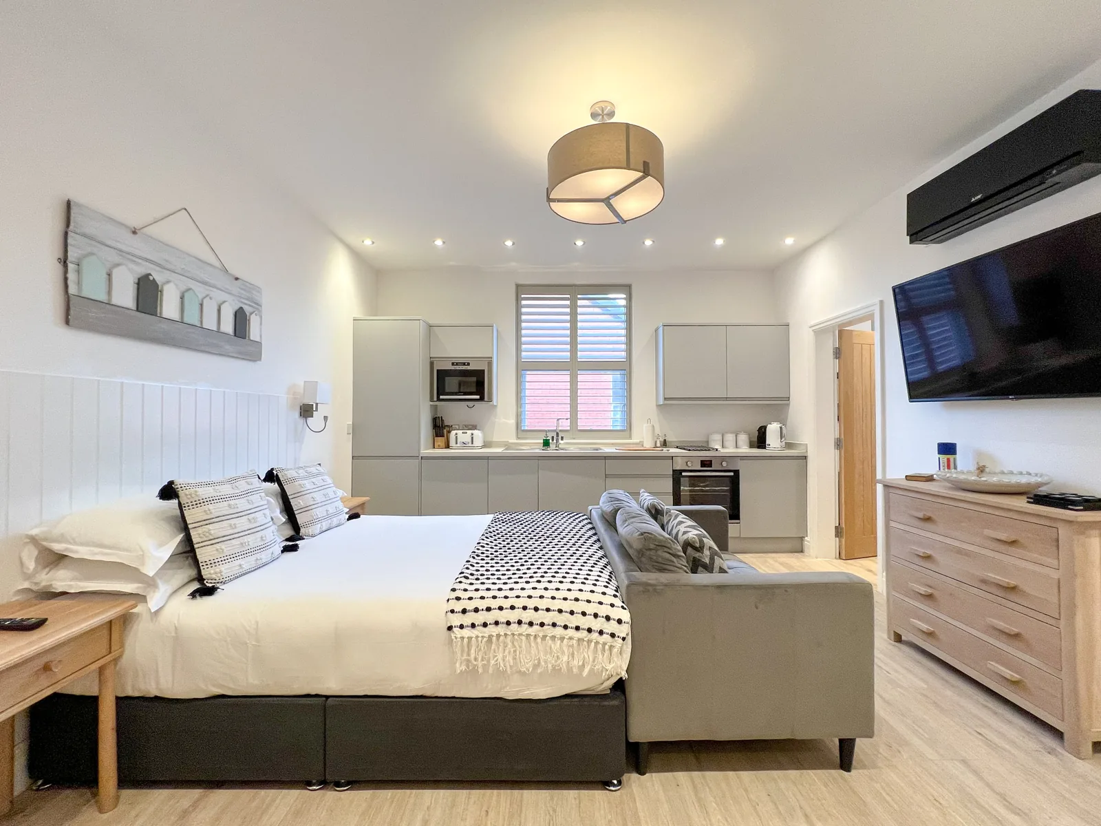 Explore Hideaway Suite — Hideaway Suite interior